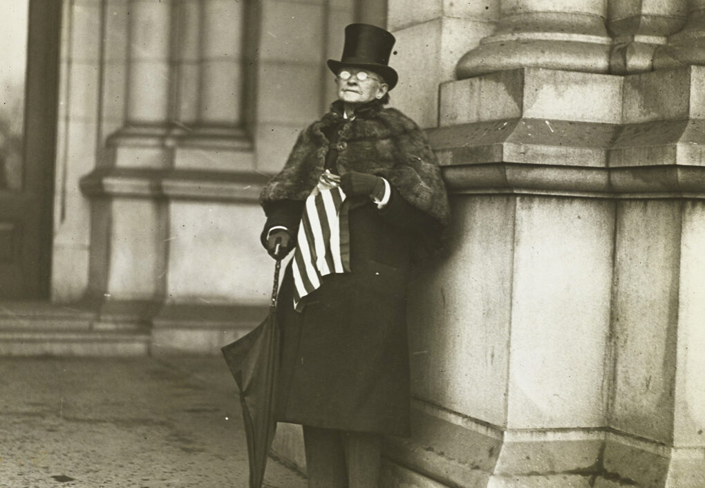 cropped-PAUL-THOMPSON,-Dr.-Mary-Walker,-the-first-woman-to-wear-trousers-in-public,-c.-1911,-Vanity-Fair-©-Condé-Nast-fisheye