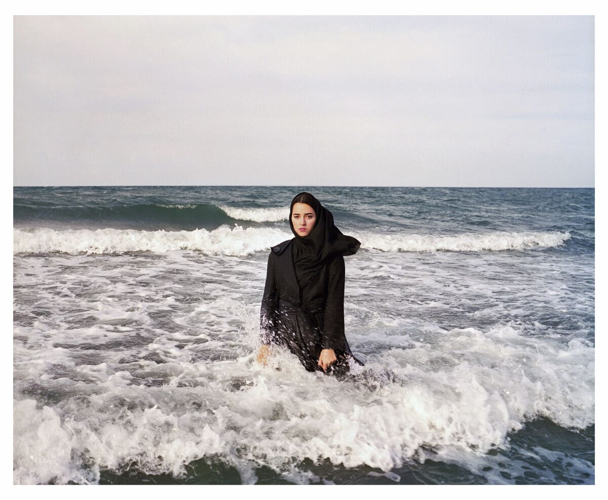 Pochettes de CD imaginaires, série Écoutez, 2010 © Newsha Tavakolian