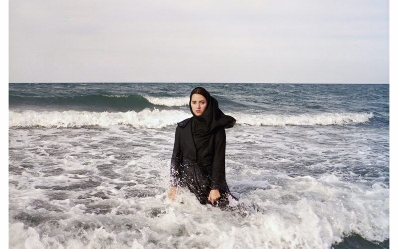 Pochettes de CD imaginaires, série Écoutez, 2010 © Newsha Tavakolian