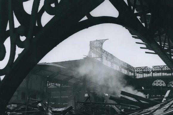© Estate Jean-Claude Gautrand / Courtesy Les Douches la Galerie, Paris.