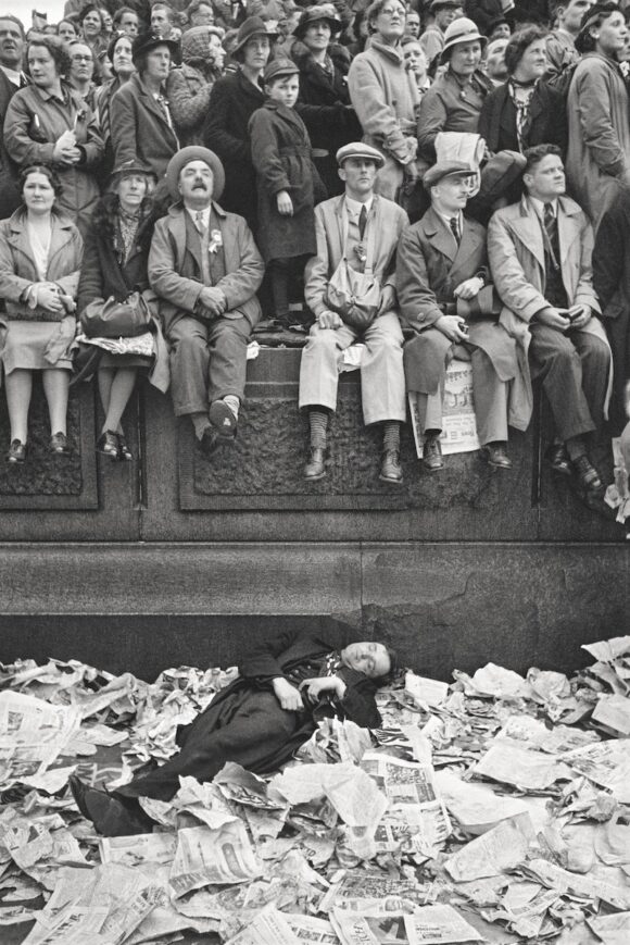 Henri Cartier-Bresson, Couronnement du roi George VI, Londres, Angleterre, 12 mai 1937 © Fondation Henri Cartier-Bresson / Magnum Photos